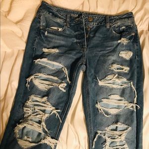 Ripped boyfriend jeans